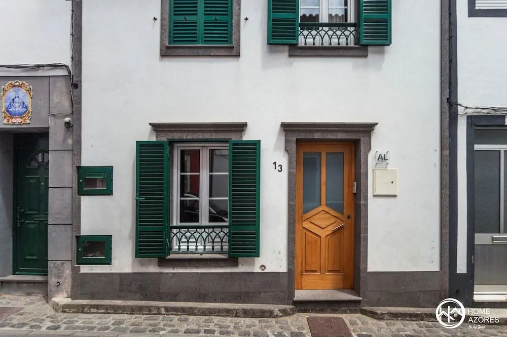 Home Azores - Calheta Suites Downtown