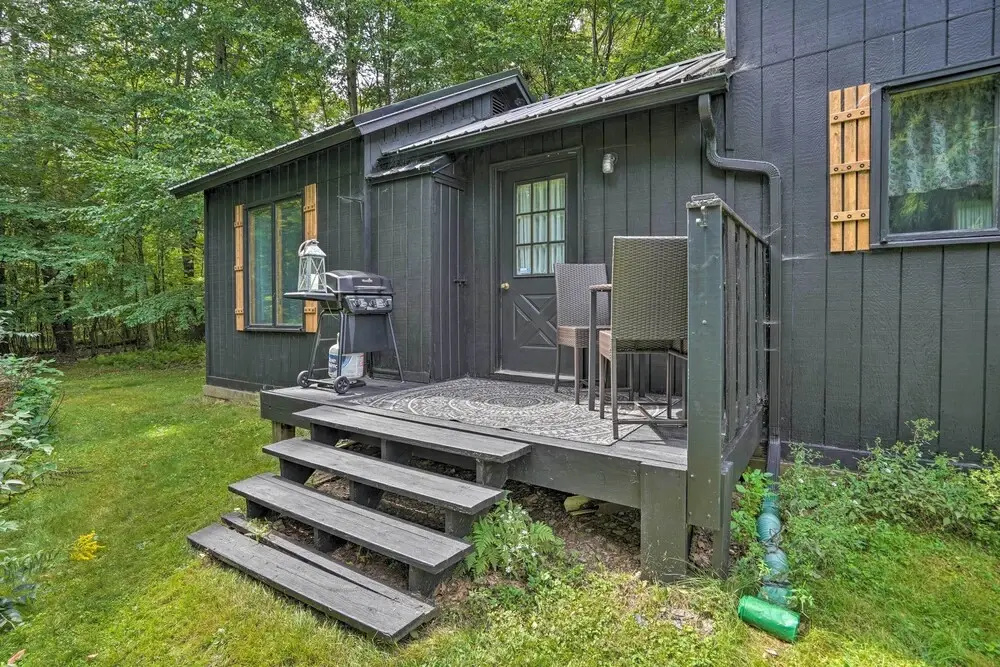 Rustic Unadilla Cottage on 15 Acres w/ Pond!