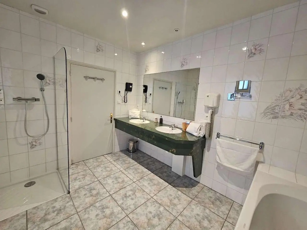 Auberge du Lac, Sure Hotel Collection by Best Western