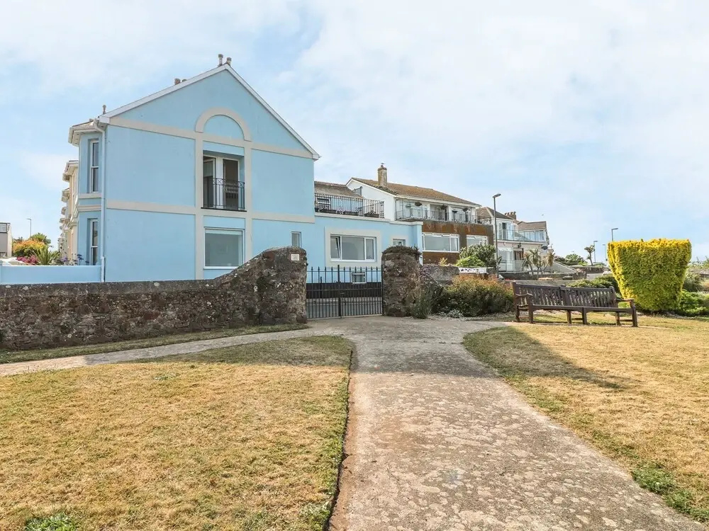 Panoramic Cottage