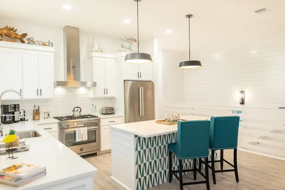 700 Sunrise Ave 4 Bedroom Home