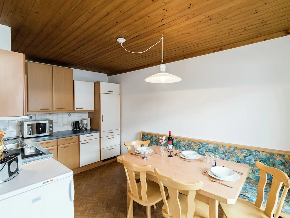 Mountain View Apartment With Sauna In Taxenbach