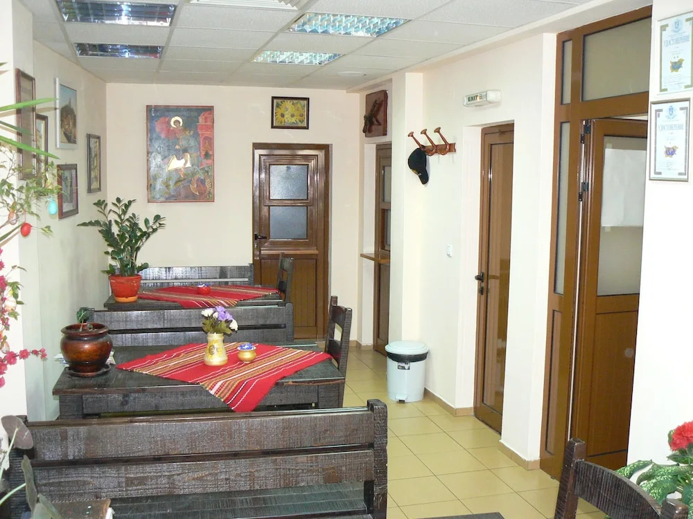 Family Hotel Varusha