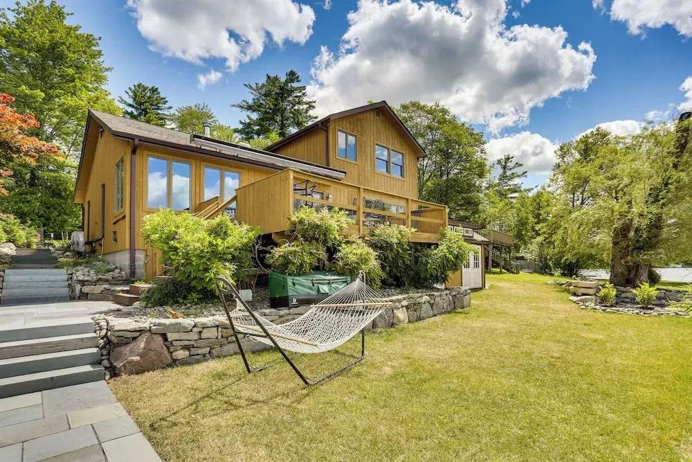 Waterfront Home on White Lake: Near Bethel Woods!