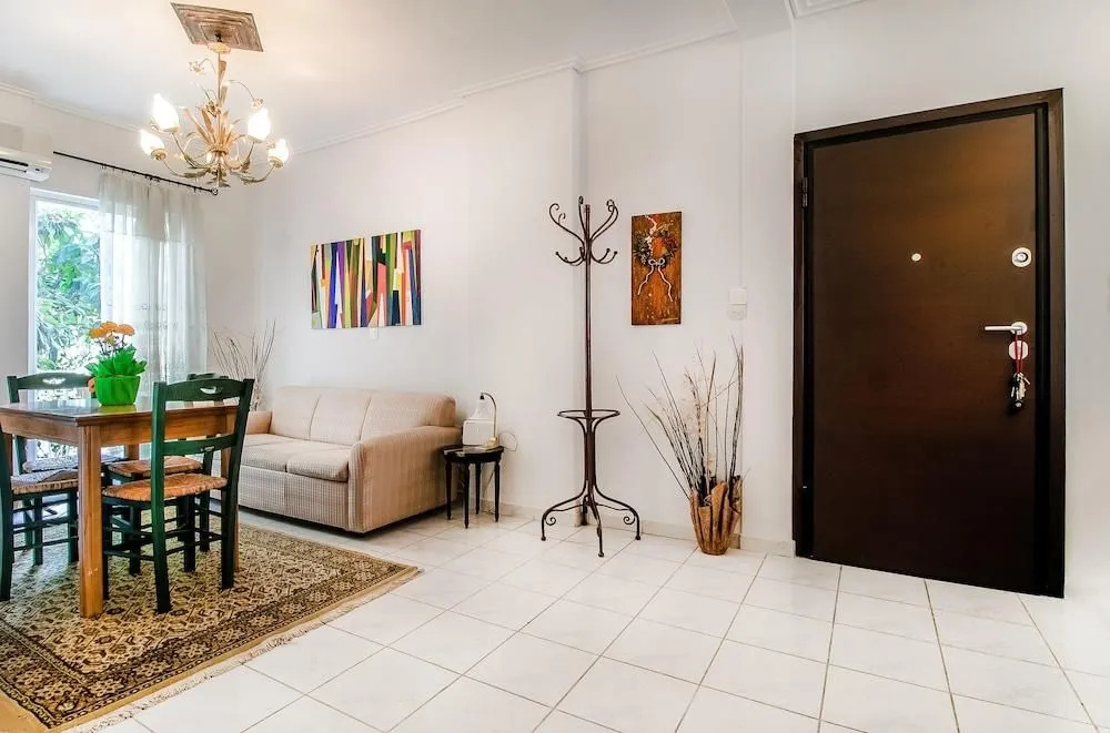 Stylish Apt Next To Thiseio & Keramikos