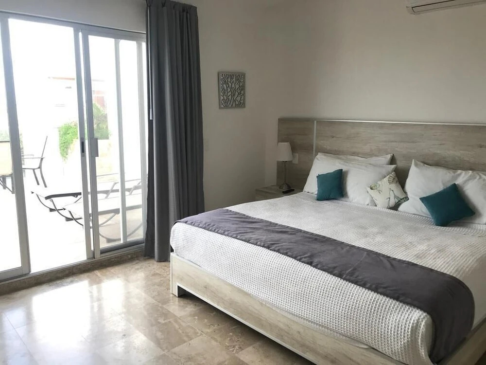 5a Coral Suites