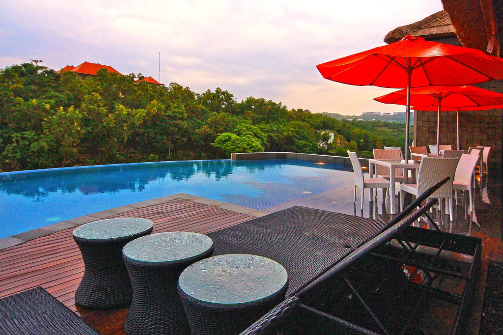 The Sterling Villas