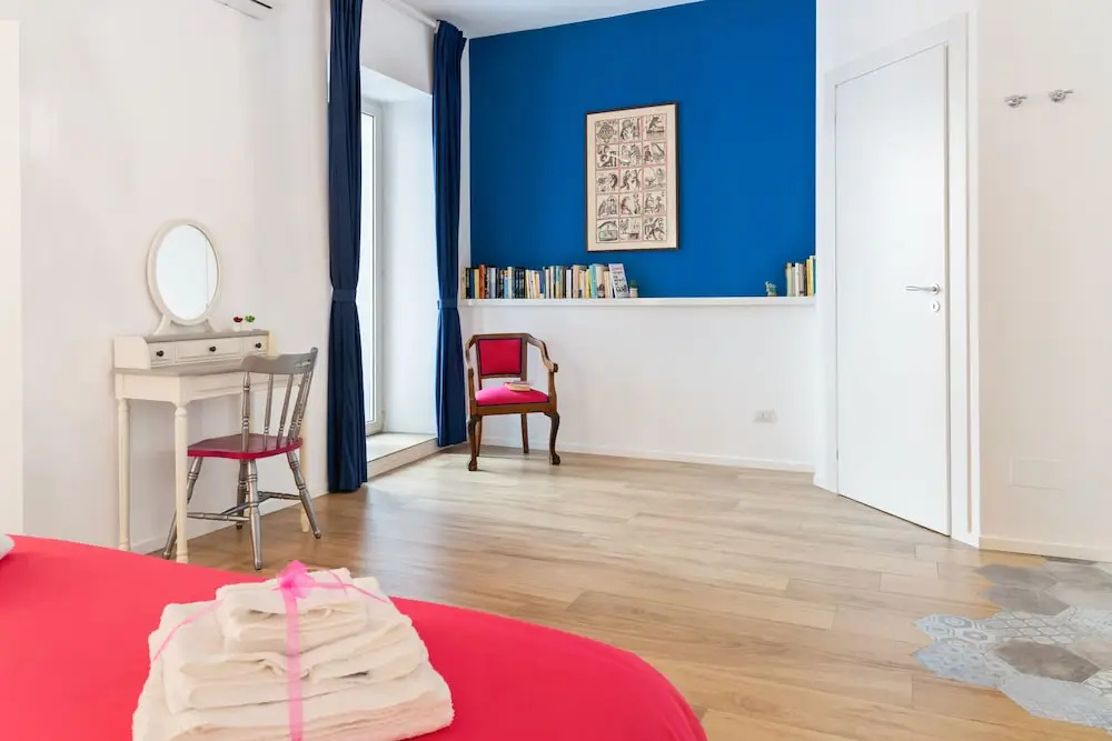 OUI TREE Apartment