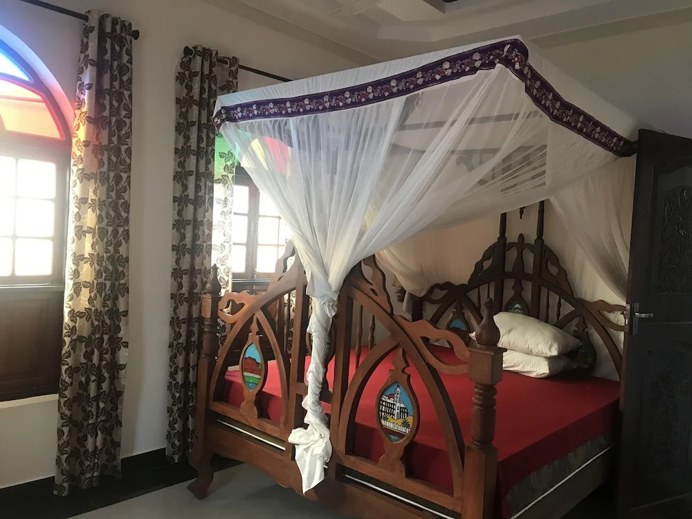 Amore Stone Town Zanzibar Apartment by Monalisa