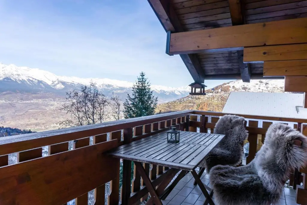 Chalet Le Joyau, Panoramic Alpine Retreat, Nendaz