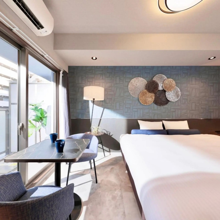 Dotombori Crystal Hotel 3