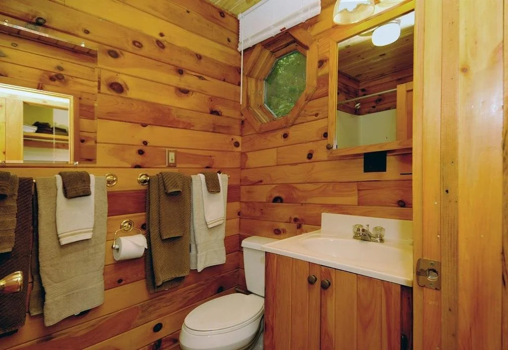 Cedarwood Lodge