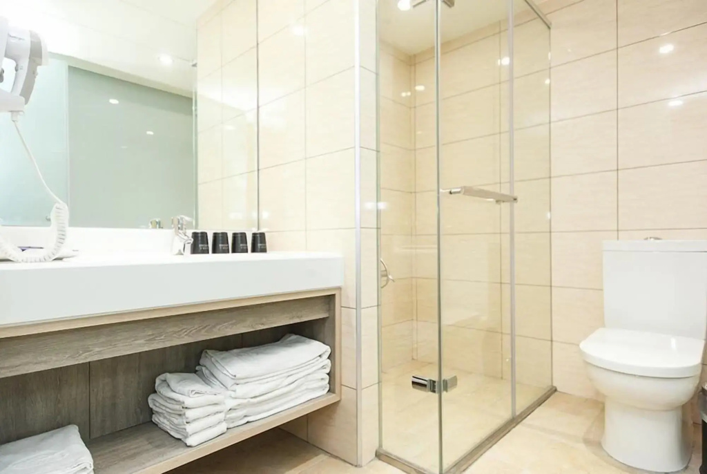 eHome Hotel