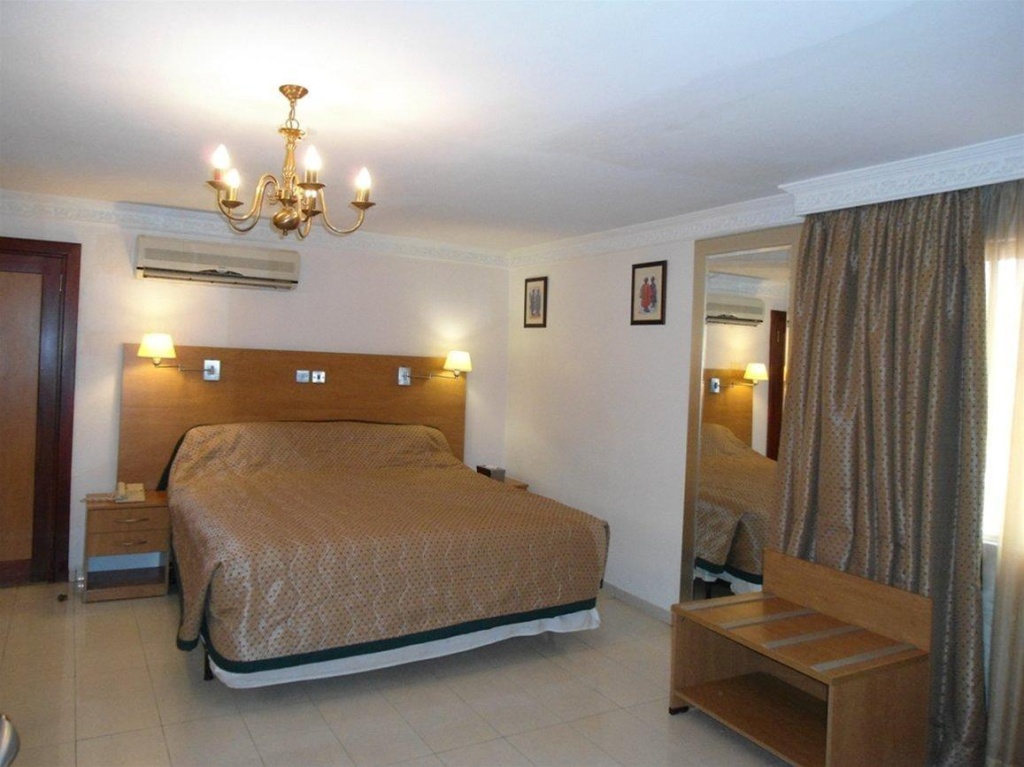 Bec Suites