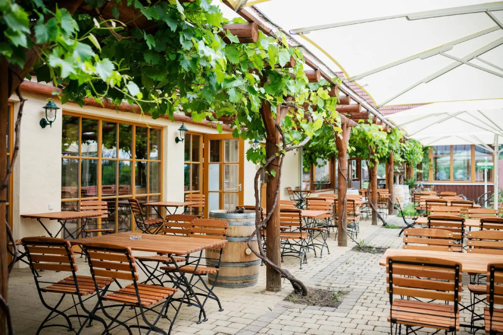 JUFA Hotel Tieschen