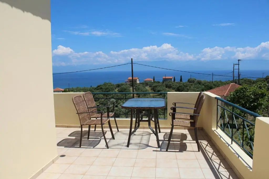 Orfanos 4