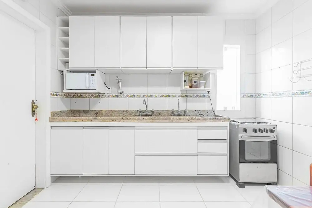 GB45 Excelente Casa 4 Suítes - Guarajuba