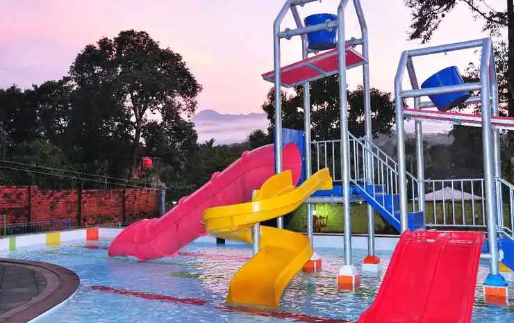 PUNCAK VILLAGE HOTEL & KAMPUNG MAIN ANAK