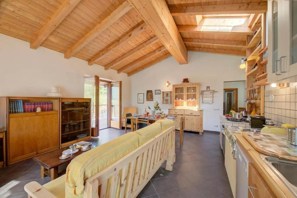 Casa Tra Borgo e Lago - Happy Rentals