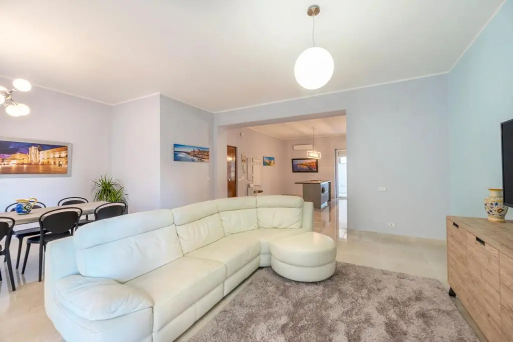 Casa Bella - 3 Baths - Walk to Ortigia