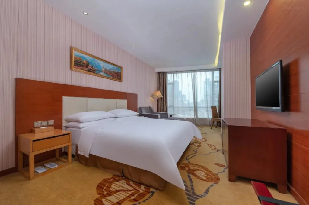Vienna Hotel Dongguan Houjie Shanmei Subway Station Branch