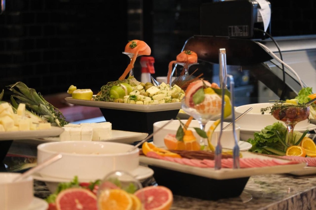 Tema 242 Hotel