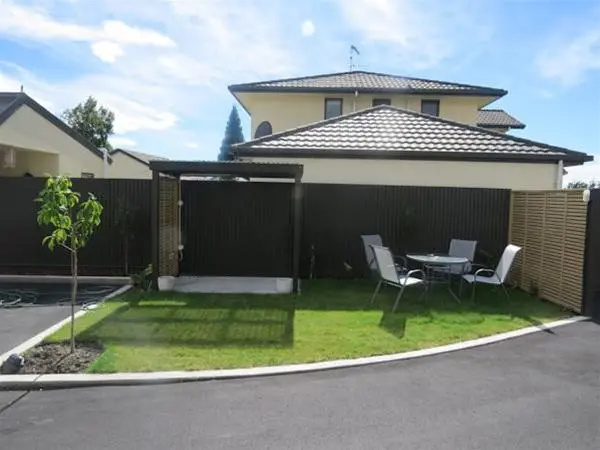 Ellena Court Motel