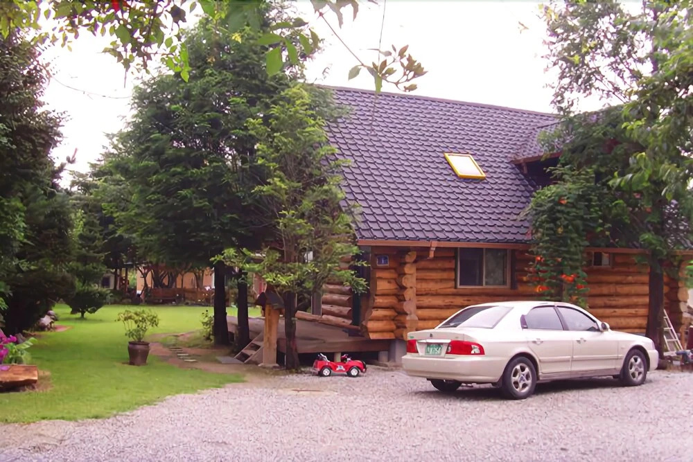 Danyang Geumsusan Log Pension