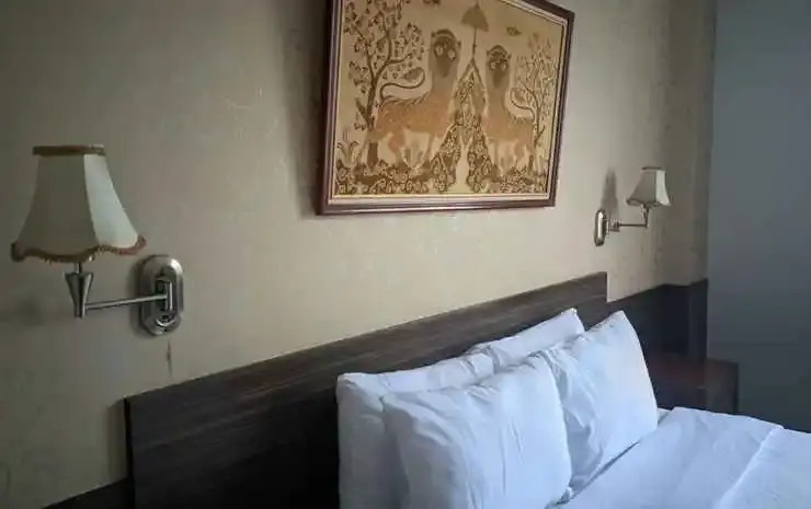 Zamrud Hotel & Convention