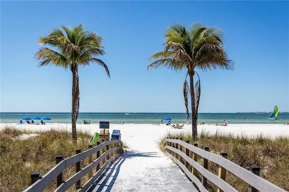 Estero Island Beach Villas 304 - Two Bedroom Condo