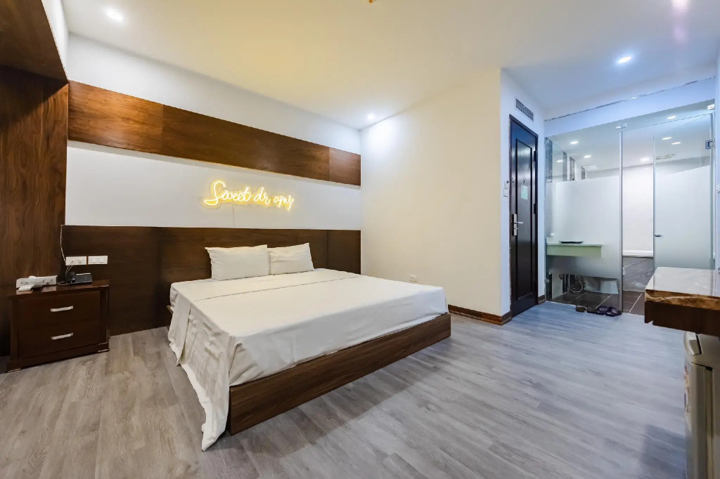 Night Hotel