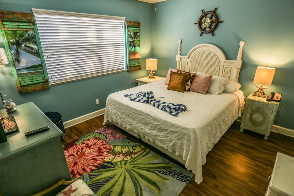 Harbor House 205
