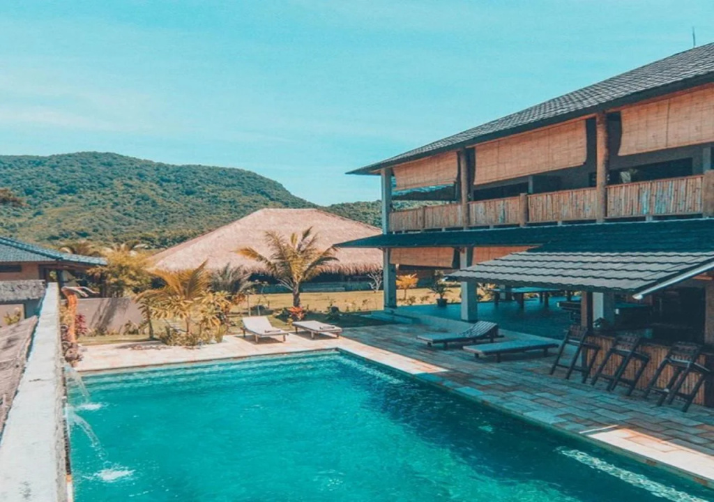 Baha Baha Villas West Sumbawa - Sk8, Gym, Sauna & Spas Hot & Cold, Bar & Restaurant