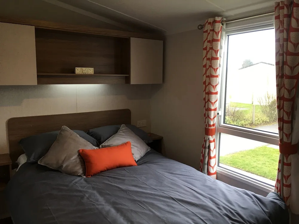 3 Bed Luxury Mobile Home Hoburne Park Christchurch