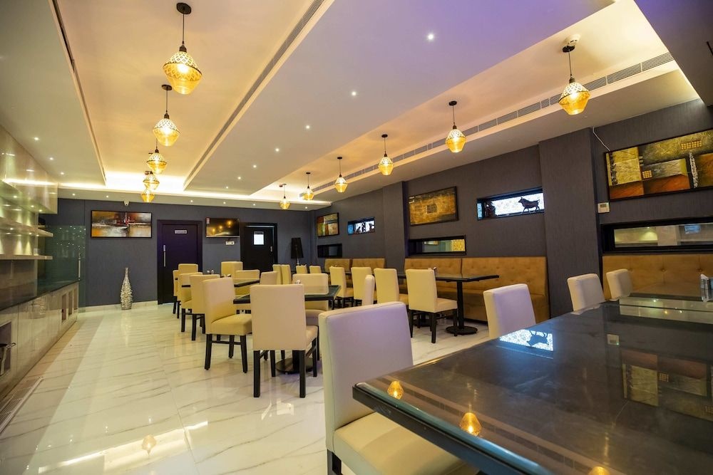 Grand Seasons -The Business Hotel