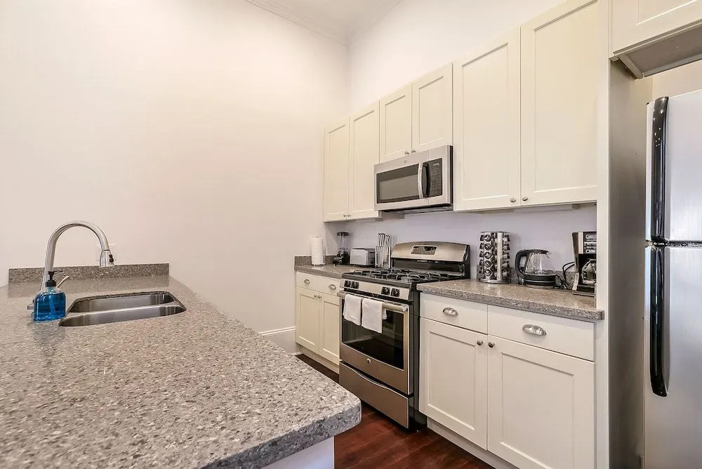 Terpsichore-Carondelet Residences