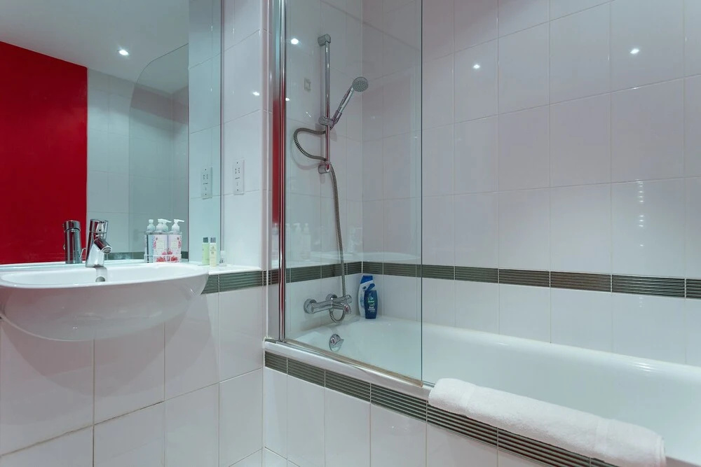 2 Bedroom Flat In Holloway With Balcony And Courtyard
