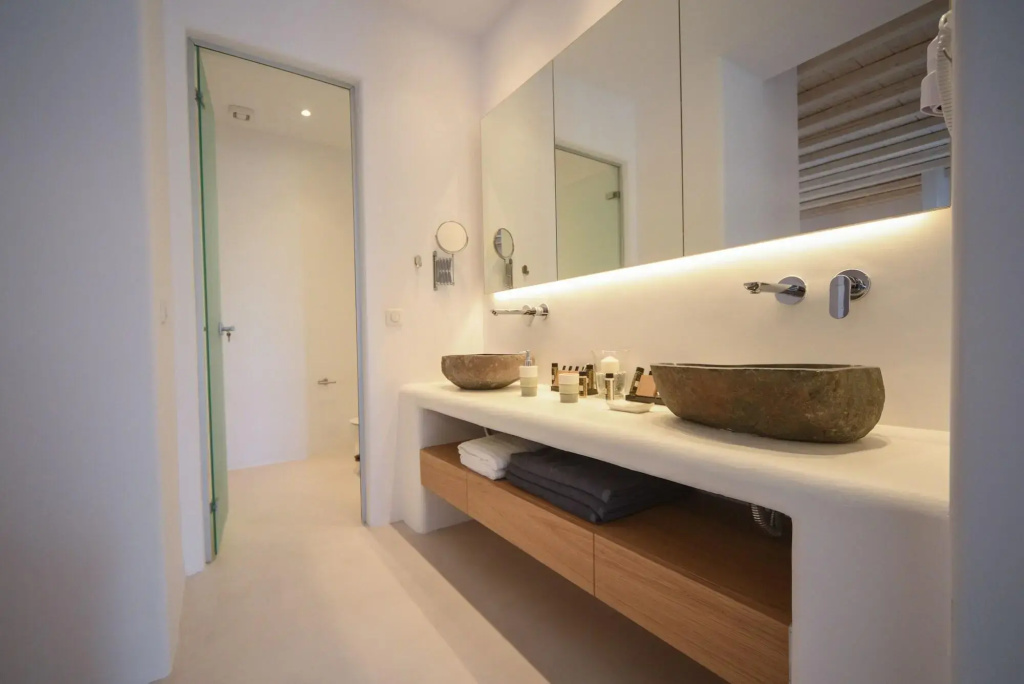 Myconian Crown Suites