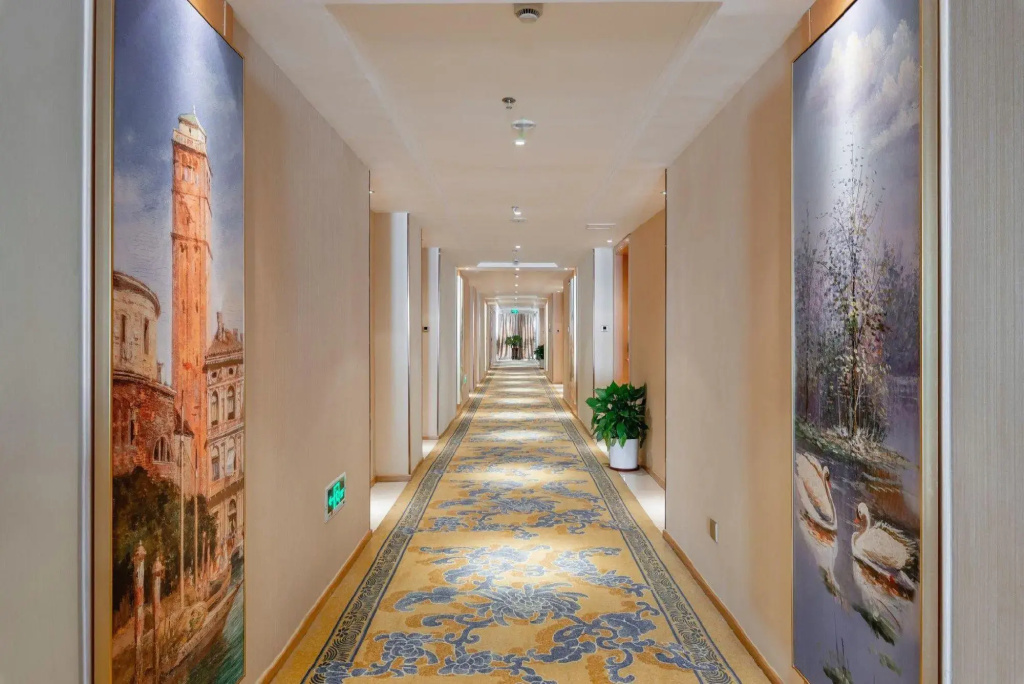 Vienna International Hotel (Zhongxiang Zhongbai Square)