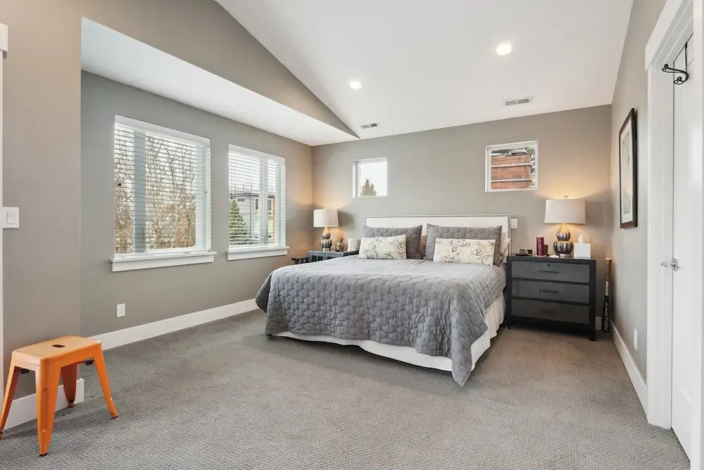 Spacious Family Retreat Media Room & Patio 3 Bedroom Home
