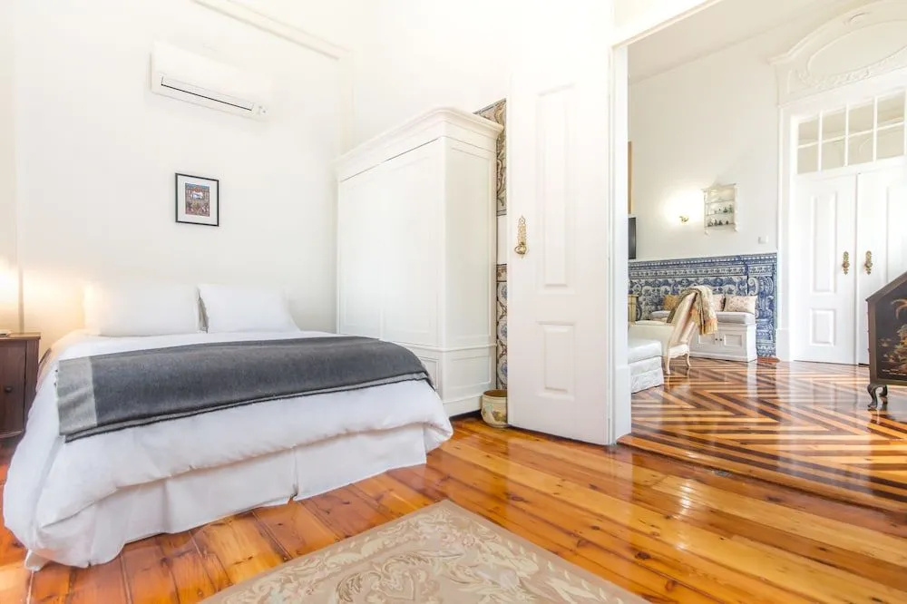 Ferns Historical Bedroom I