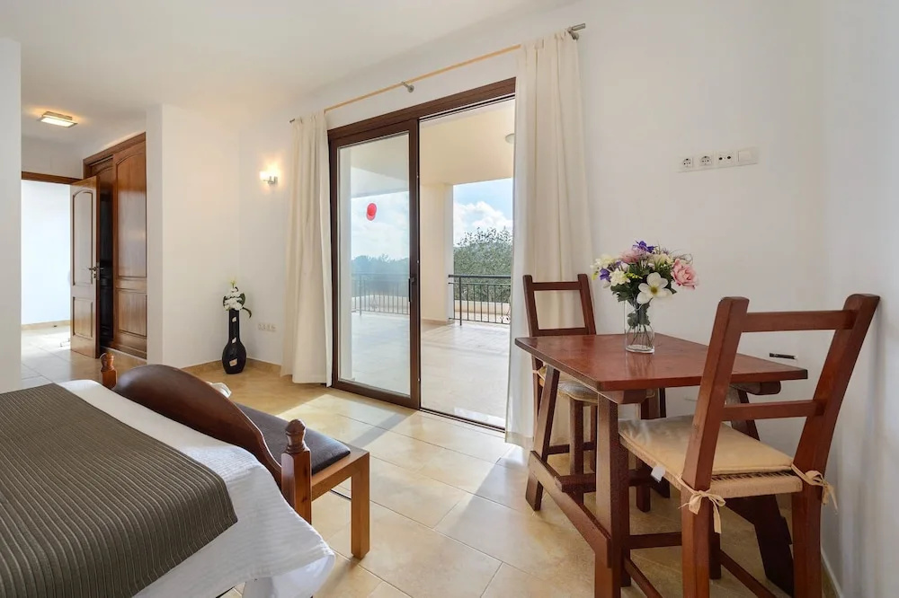 Villa Can Toni - Aguas Blancas Beach