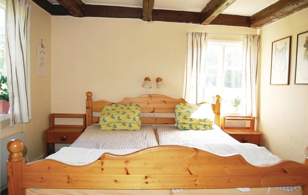 Stunning Home in Linneryd With 2 Bedrooms and Wifi