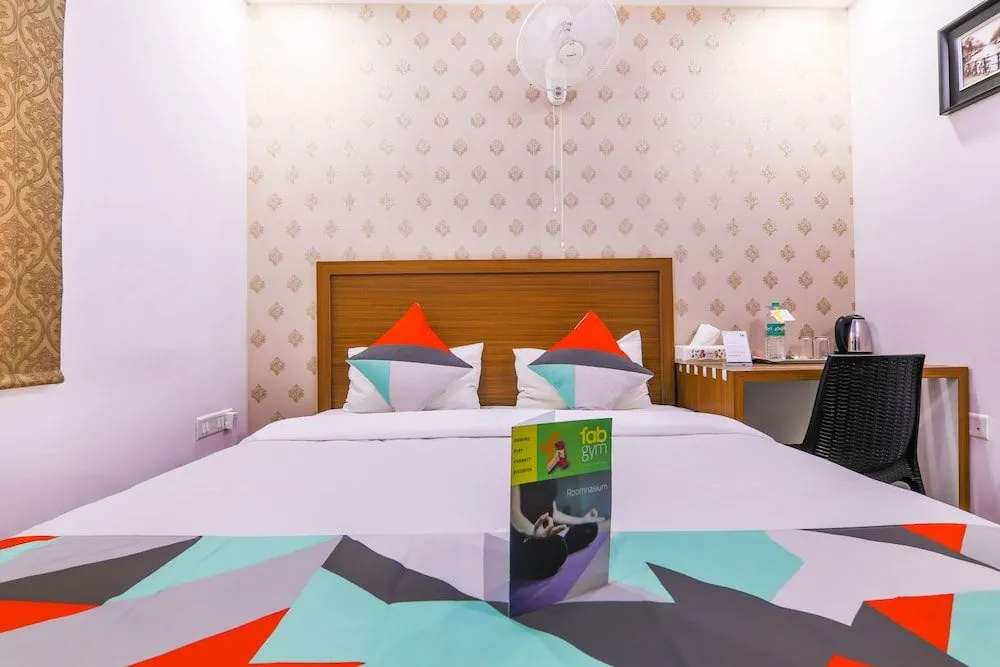 Fabhotel Avenue Inn