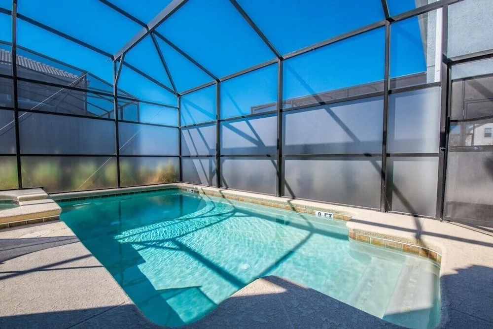 5 Bedroom 5 Bathroom In Storey Lake
