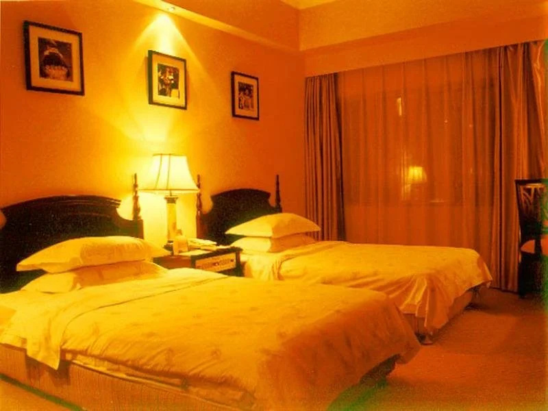 New Era Hotel