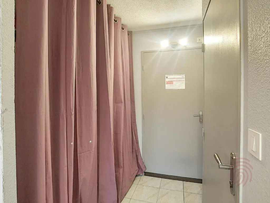 Appartement Lamalou-les-Bains, 1 pièce, 2 personnes - FR-1-451-105