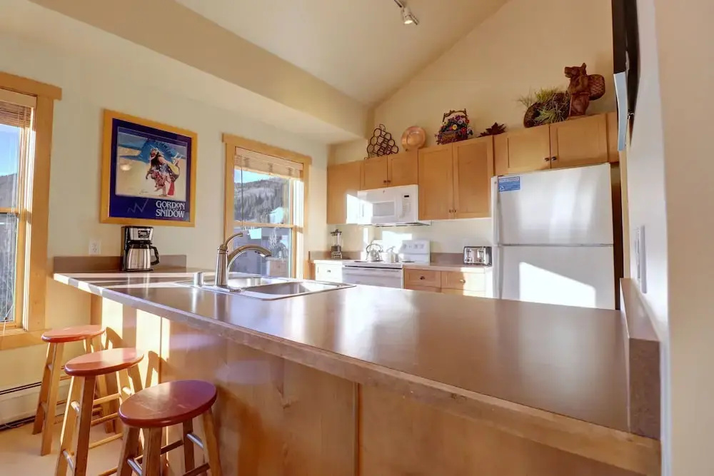 Spacious Copper Springs Condo Surrounded by Beautiful Views - CS431 by Redawning