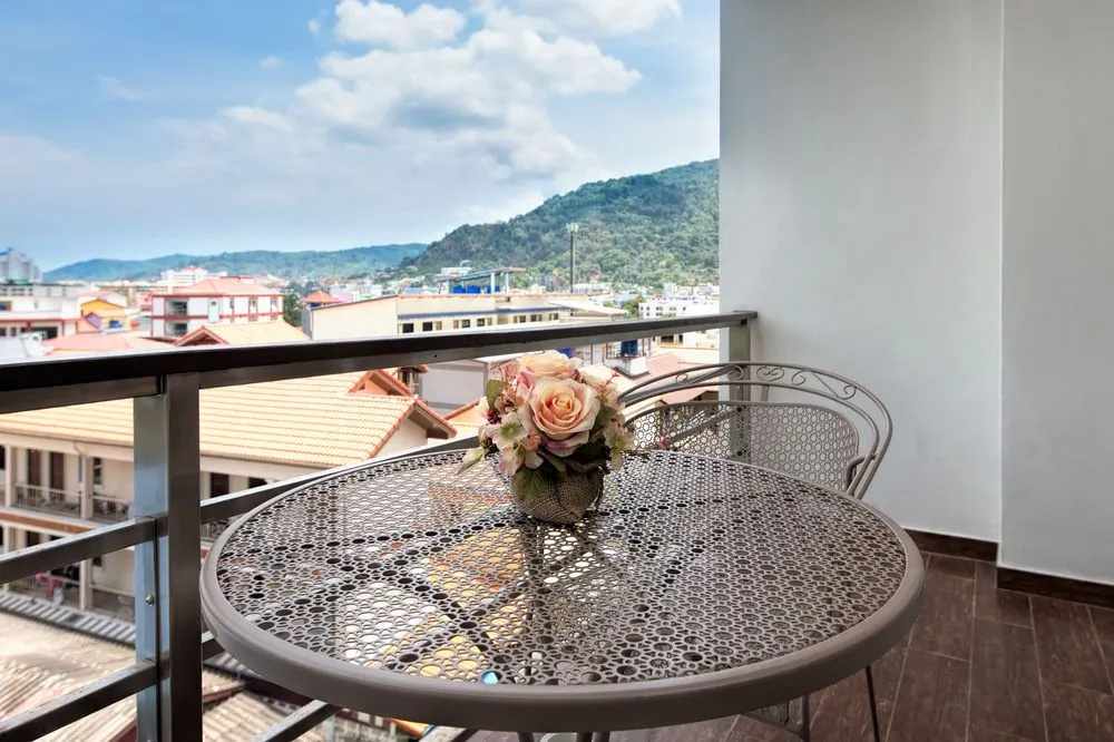 Bayshore Oceanview Apartment F11-f12
