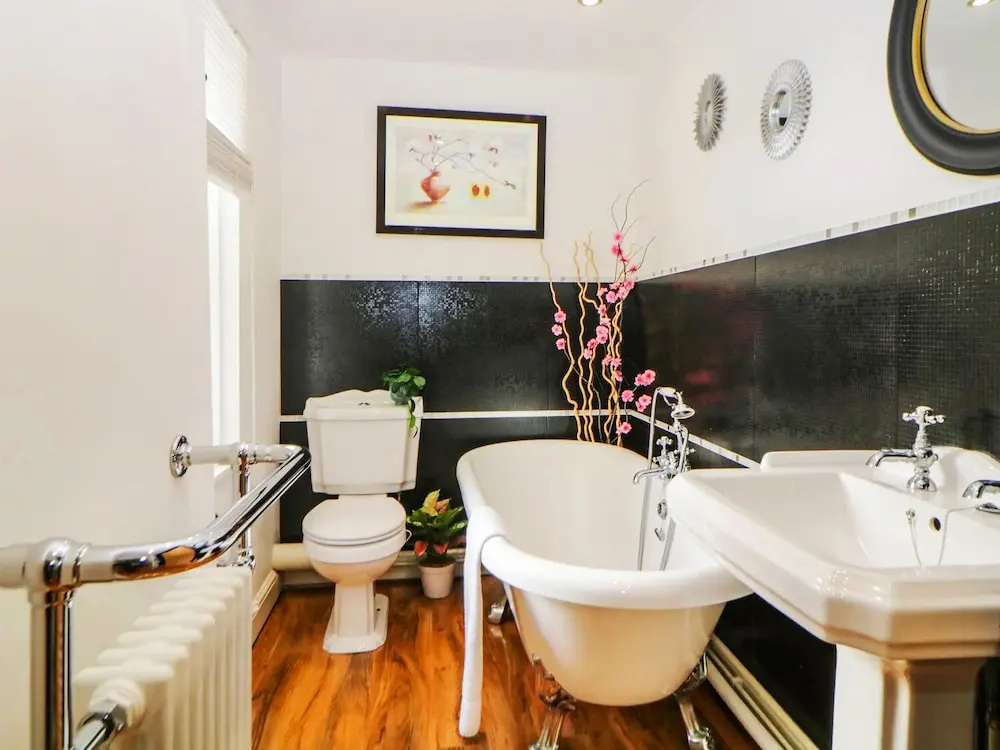 31 Southhams Lodge